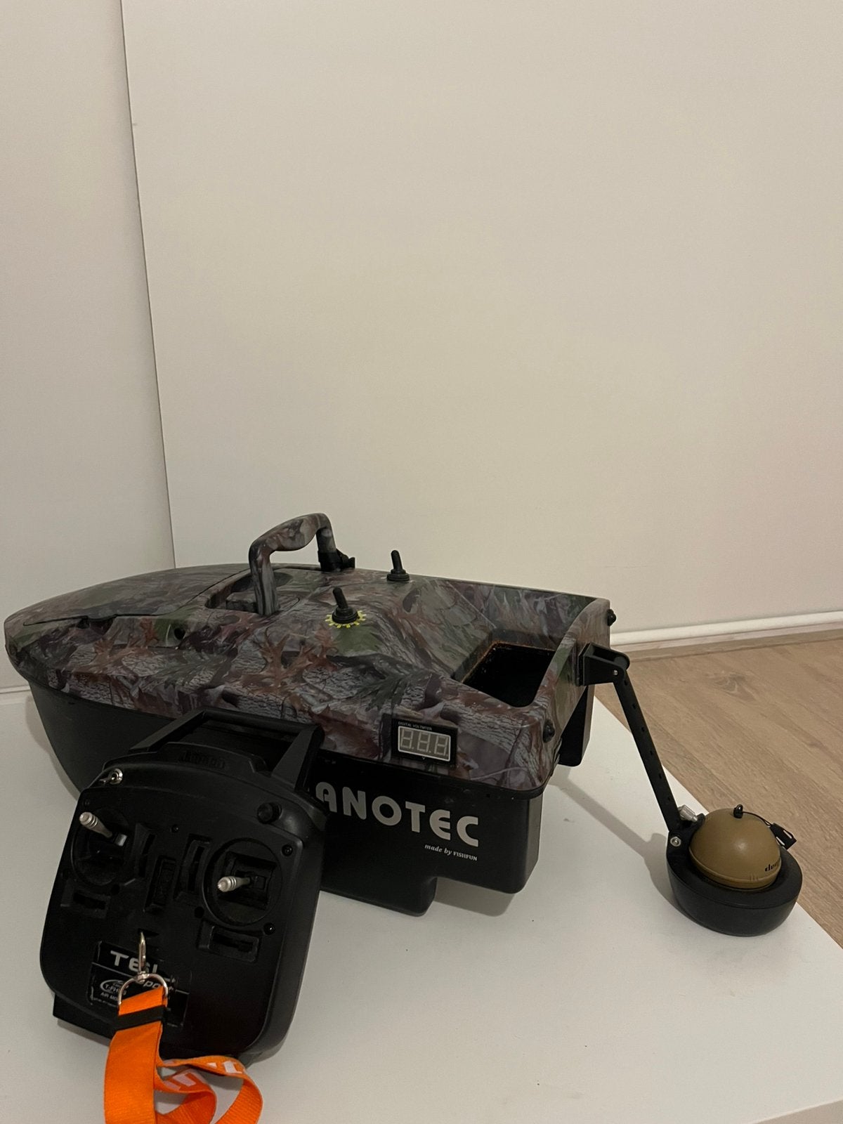Nanotec Pro voerboot en deeper fishfinder, Watersport en Boten, Hengelsport | Karpervissen, Ophalen of Verzenden, Zo goed als nieuw