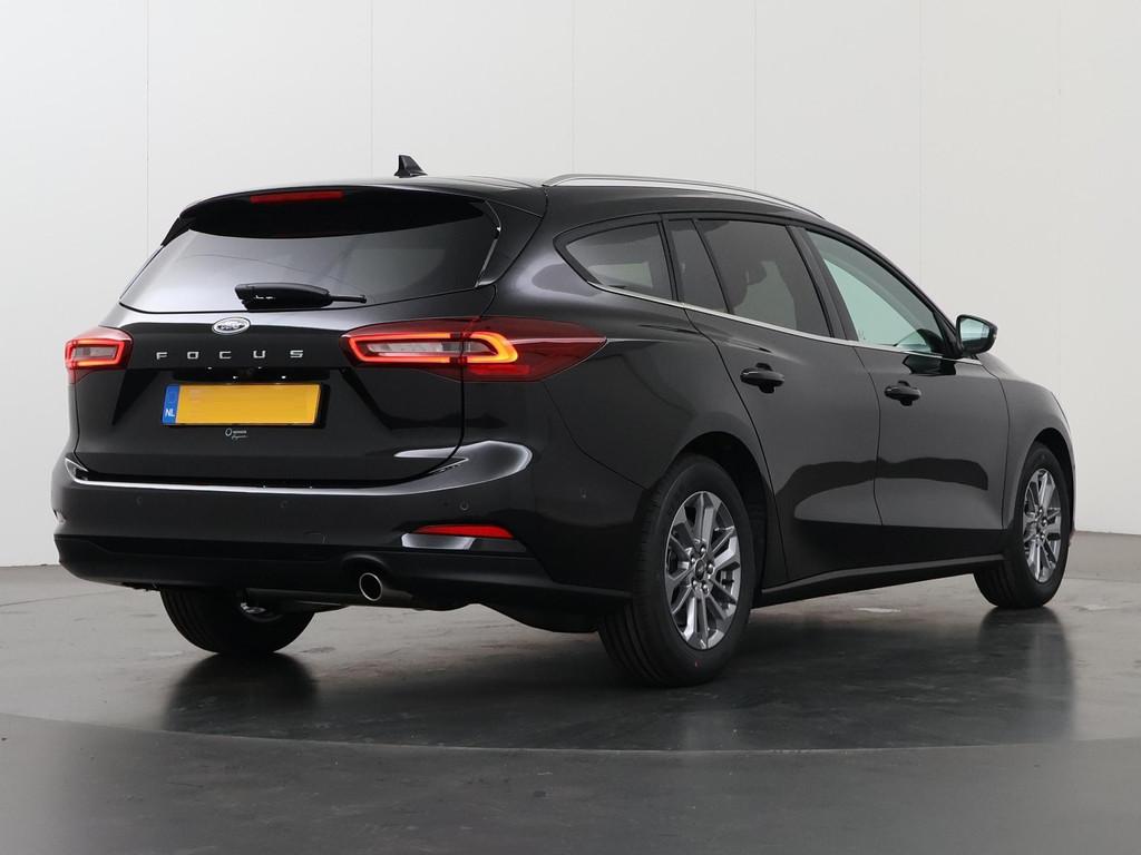 Ford Focus Wagon 1.0 EcoBoost Hybrid Titanium Winterpack, Auto's, Lichtsensor, Zwart, Origineel Nederlands, Handgeschakeld