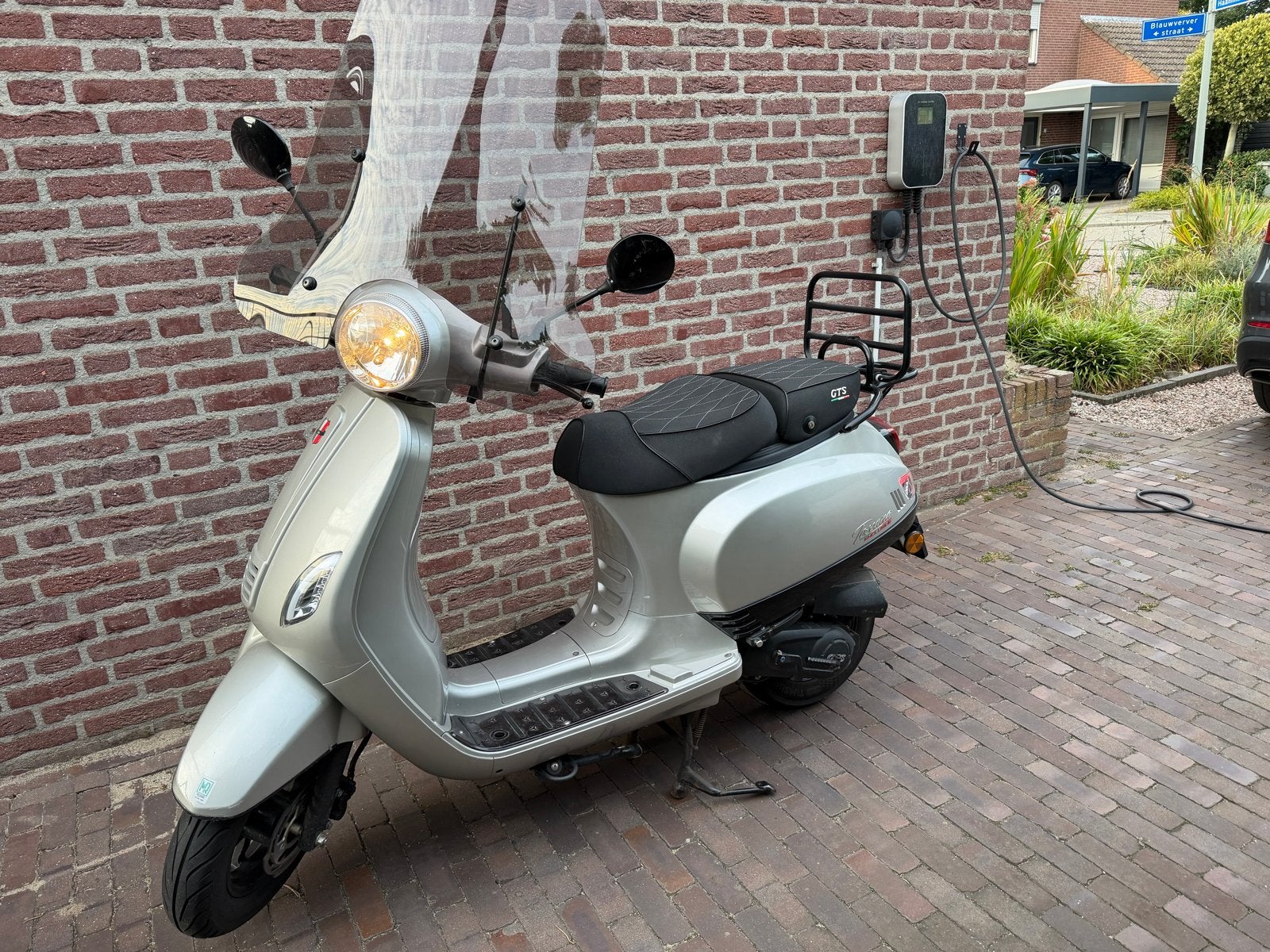 GTS Toscana Dynamic Scooter - Zo goed als nieuw, Ophalen, Zo goed als nieuw, Benzine, Overige merken