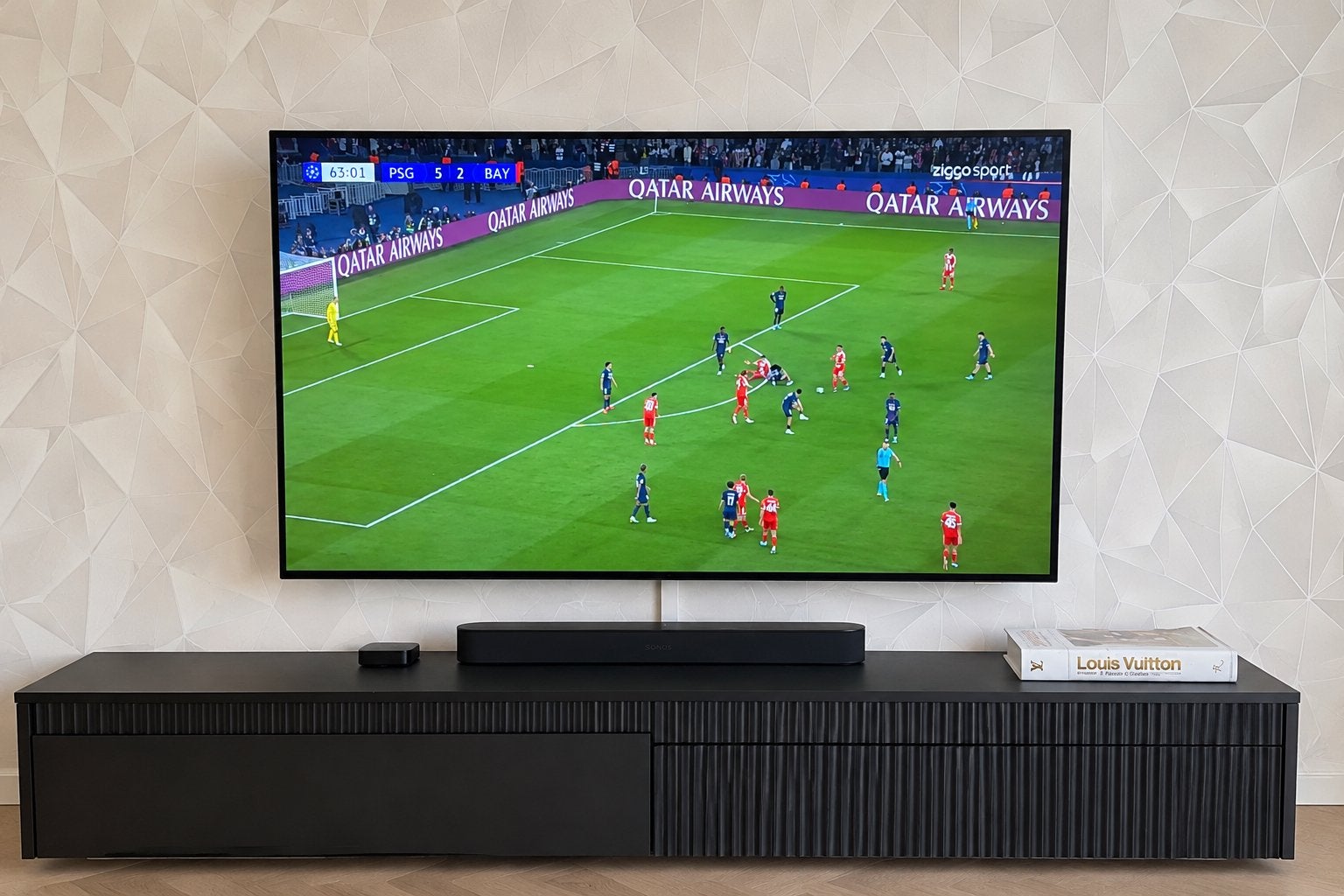 Philips Ambilight TV 65OLED708/12, Ophalen, Philips, Zo goed als nieuw, 100 cm of meer