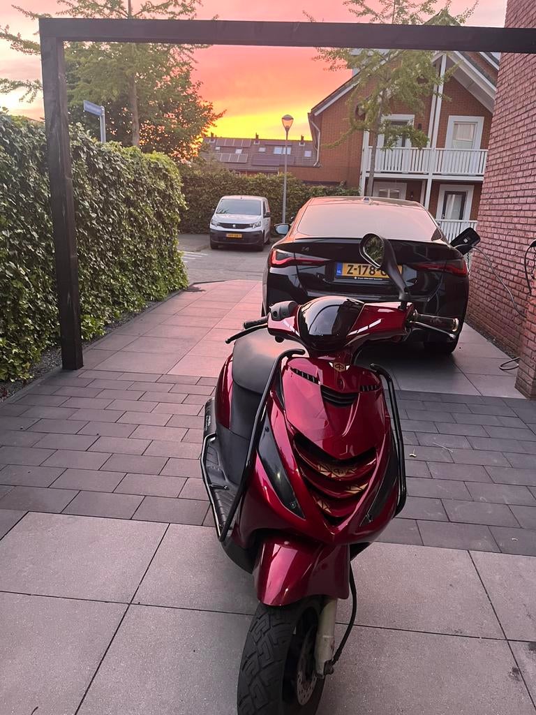 Zip 4t 2020, Fietsen en Brommers, Scooters | Piaggio, Zo goed als nieuw, Zip, Maximaal 45 km/u, Benzine, Ophalen