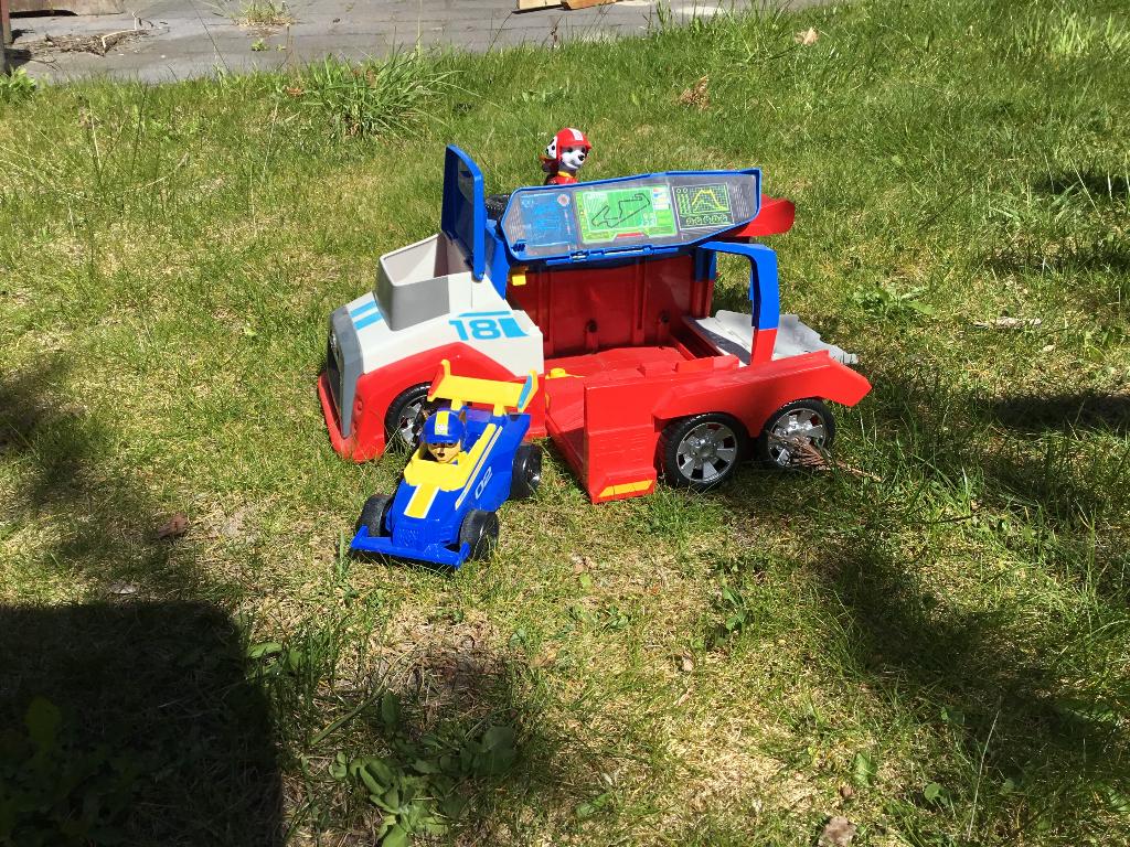 PAW Patrol truck met Chase auto en figuurtjes – speelset, Ophalen of Verzenden, Gebruikt, Auto, Met wieltjes