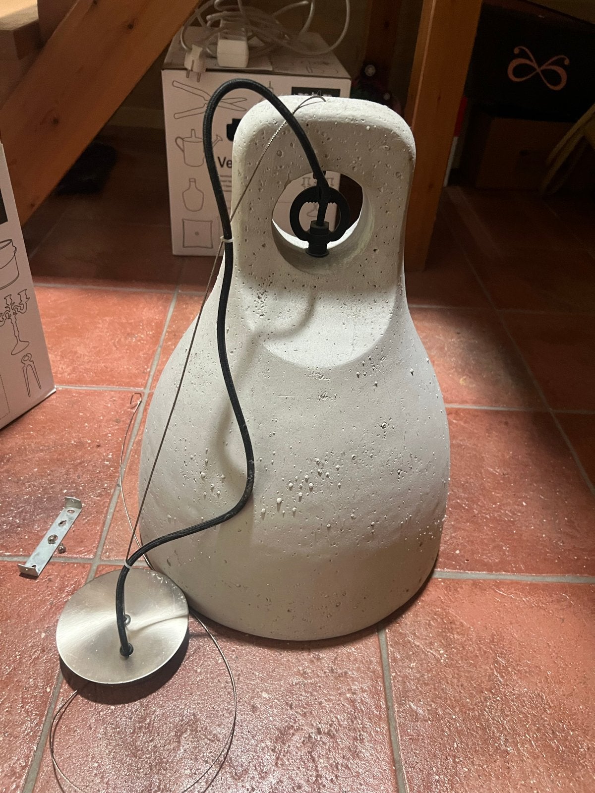 Betonnen hanglamp - Industriële stijl, Huis en Inrichting, Lampen | Hanglampen, Ophalen, Gebruikt, Overige materialen, E27 (groot)