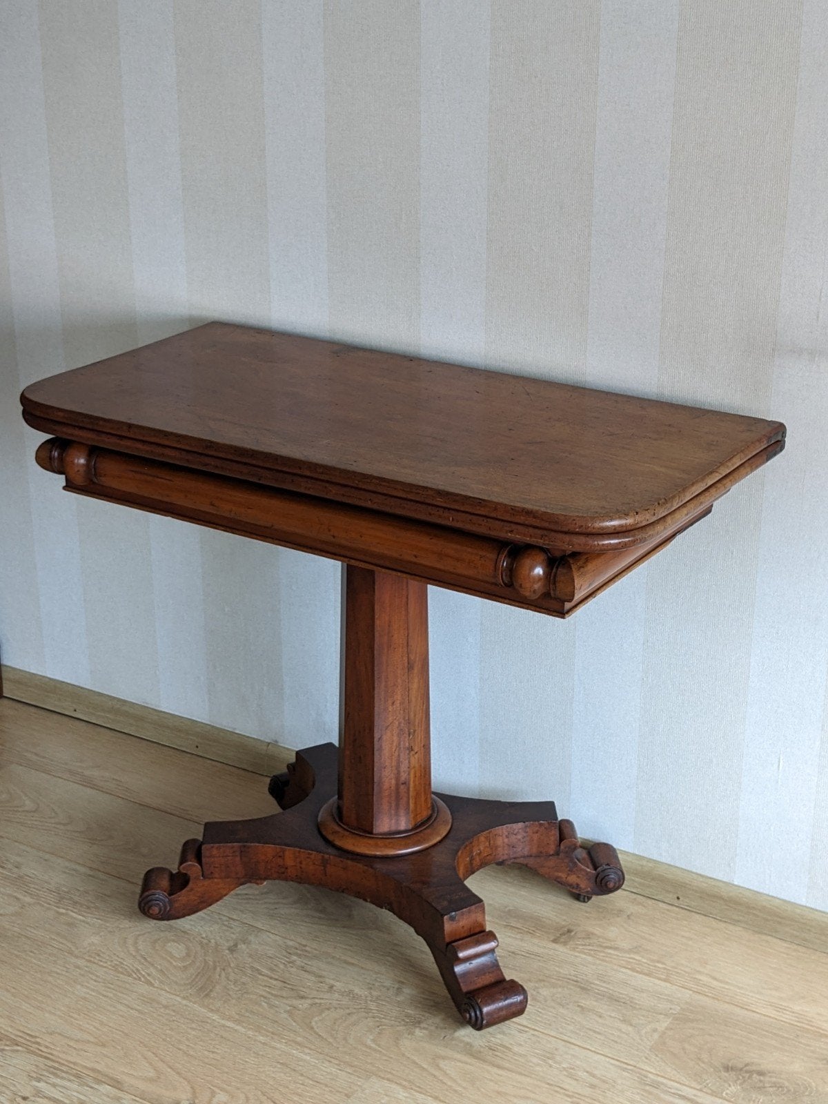 Antieke 19e Eeuwse Speeltafel, Antiek en Kunst, Ophalen