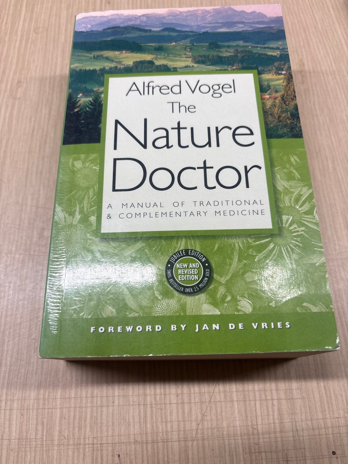 Alfred Vogel: The Nature Doctor - Handboek Traditionele Gene, Ophalen, Zo goed als nieuw, Kruiden en Alternatief