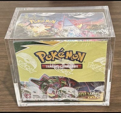Evolving Skies Booster Box (Sealed) + Acryl Case Pokemon, Ophalen, Nieuw, Boosterbox
