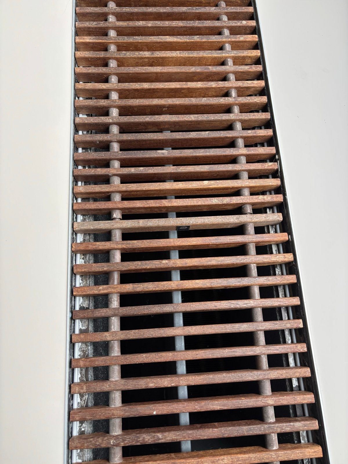 Convectorput rooster hout - 254cm x 32cm, Ophalen, Gebruikt, 150 cm of meer, Overige typen