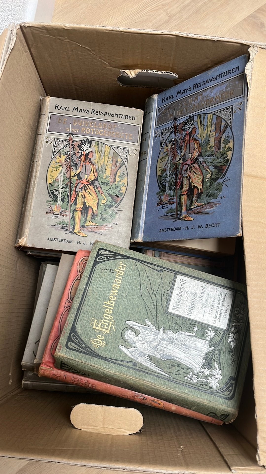 Allerlei boeken oude boeken, Ophalen