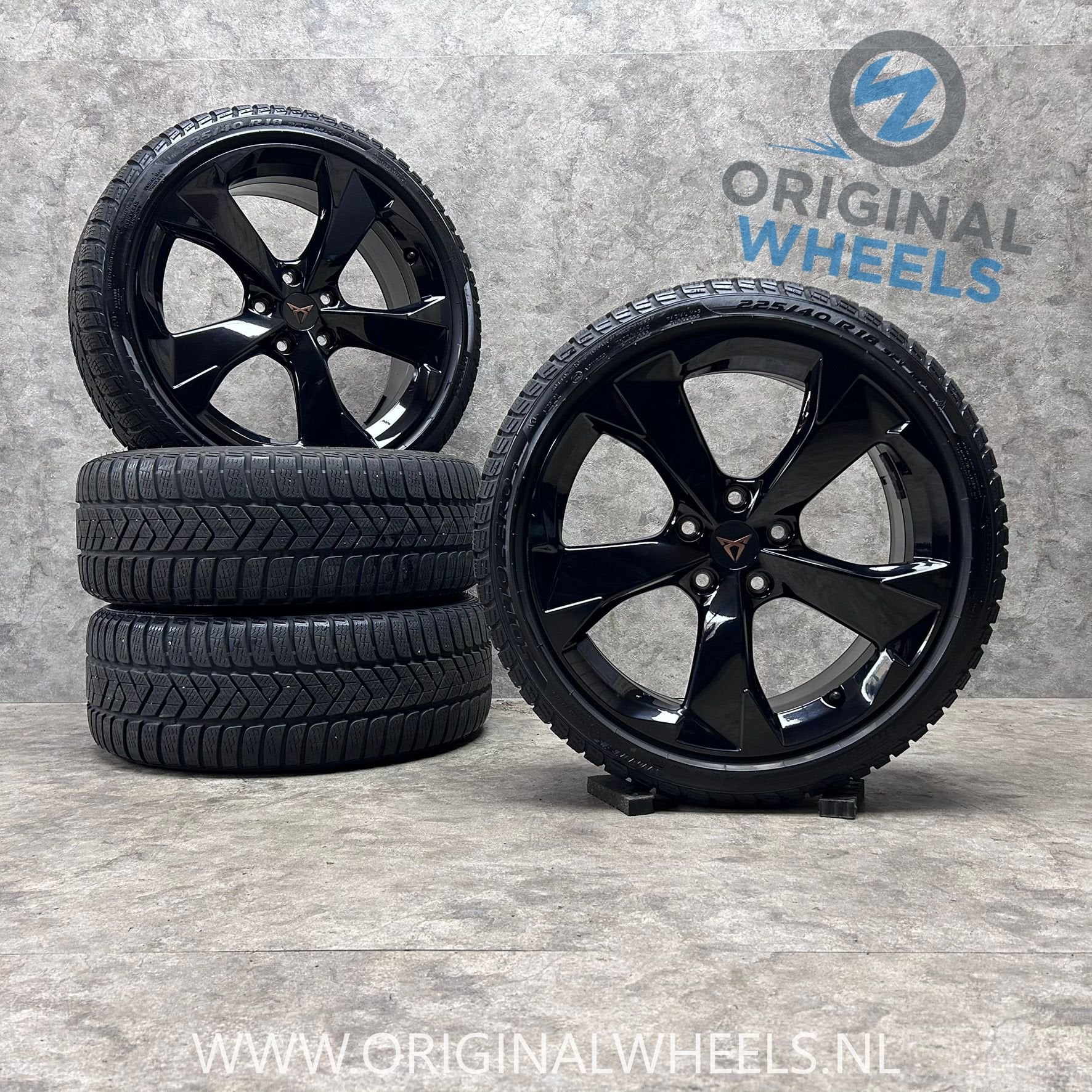 18 inch originele velgen + winterbanden Cupra Leon, 18 inch, Gebruikt, -, -