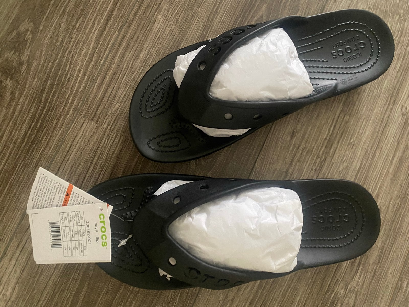 Nieuwe zwarte Crocs slippers maat 41-42 (W8/M10), Ophalen of Verzenden, Nieuw, Zwart