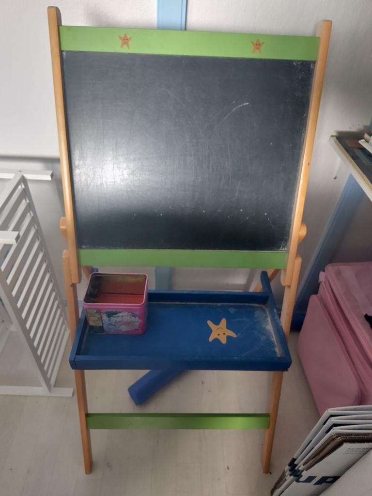 Kindertekenbord / Schoolbord met krijtbakje, Ophalen, Gebruikt, Jongen of Meisje