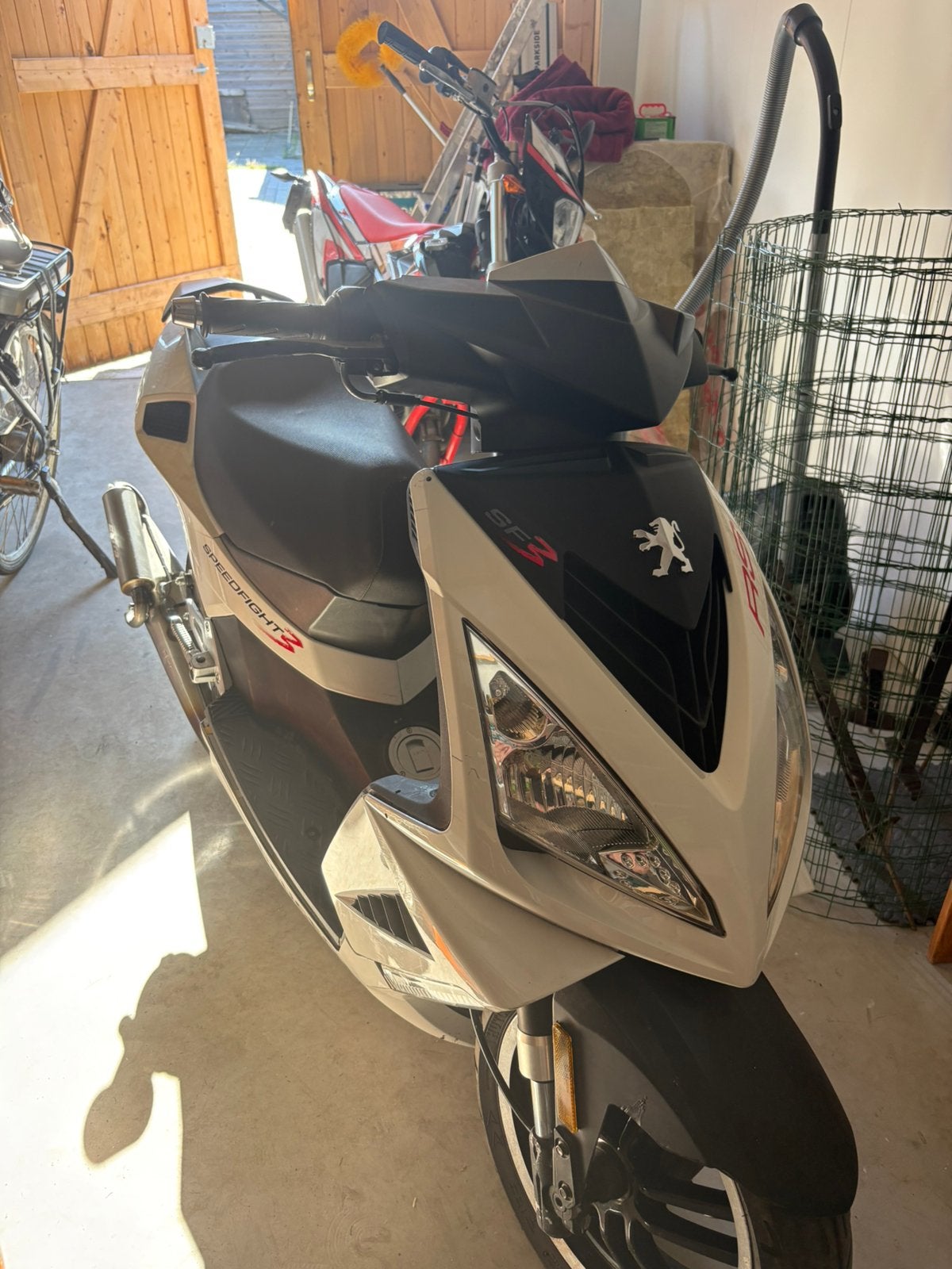 Peugeot speedfight 3, Ophalen, Zo goed als nieuw, Benzine, Speedfight