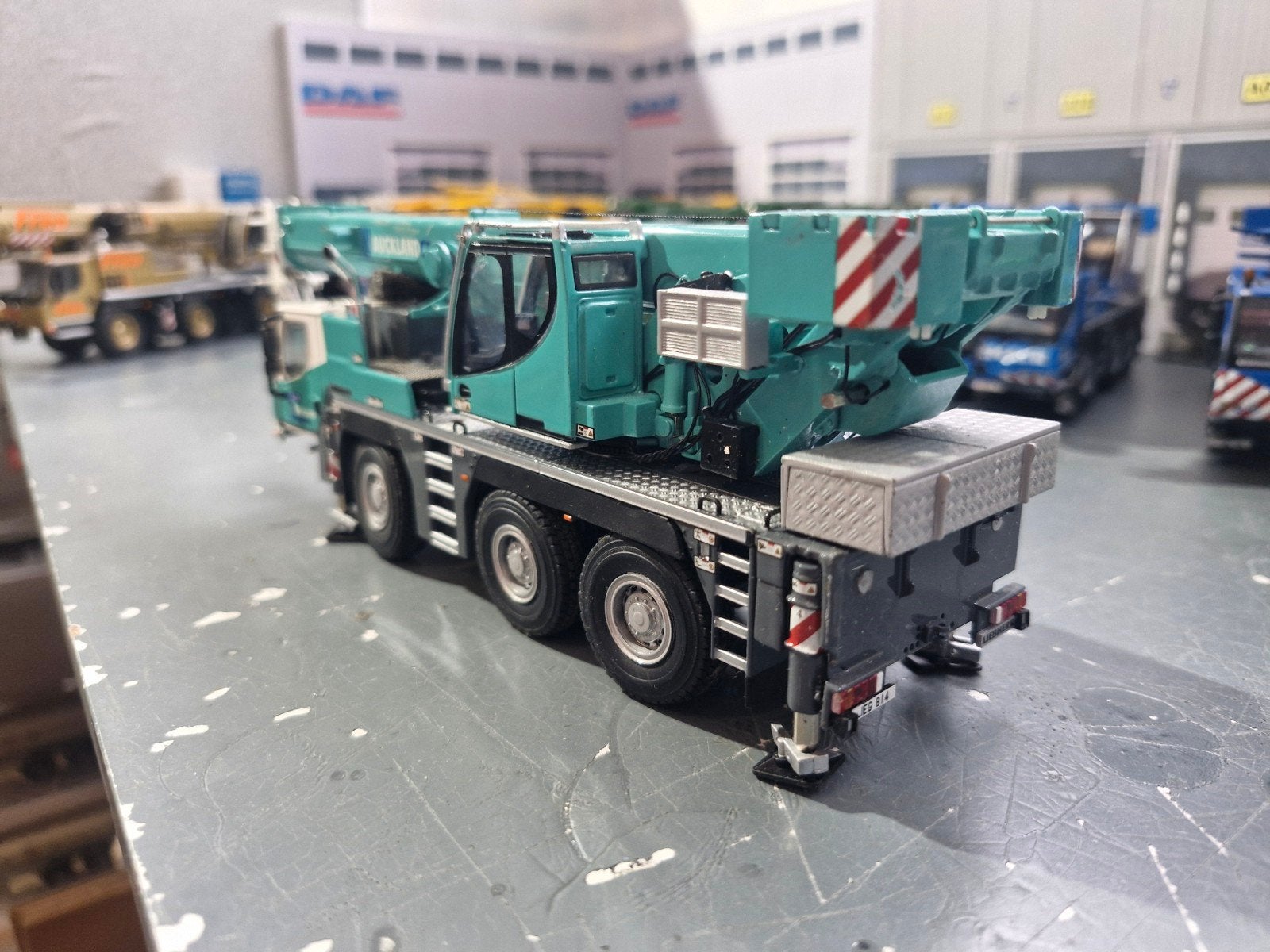 Liebherr ltm 1050 wsi auckland cranes, Hobby en Vrije tijd, Modelauto's | 1:50, Ophalen of Verzenden, Zo goed als nieuw, Hijskraan, Tractor of Landbouw