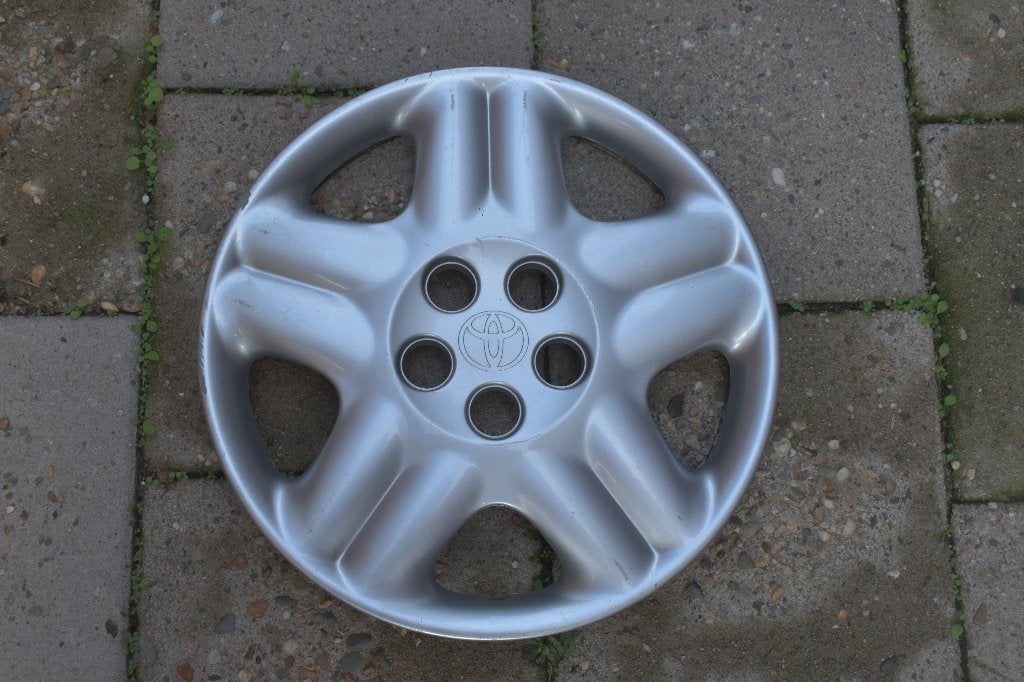 1 losse originele wieldop Toyota Avensis 15 inch, Ophalen of Verzenden, Gebruikt