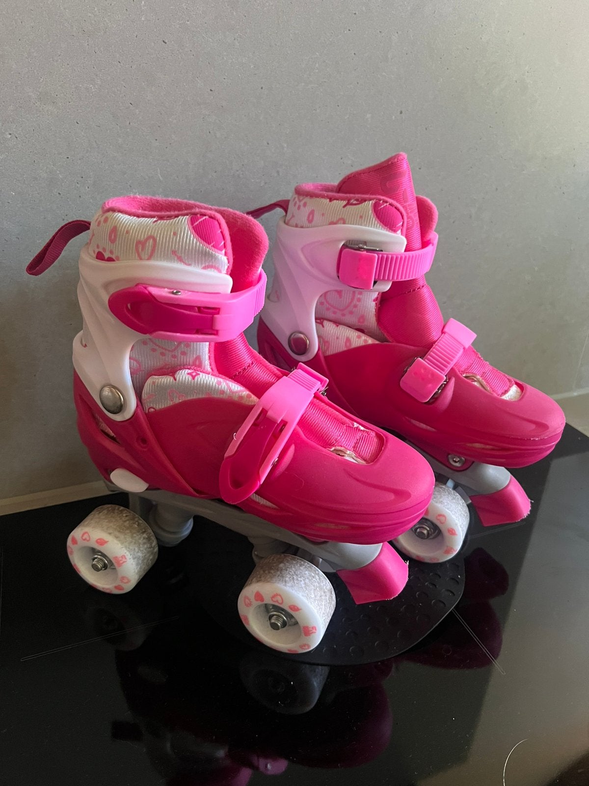 Verstelbare rolschaatsen maat 31-34, Kinderen en Baby's, Speelgoed | Buiten | Rolschaatsen, Ophalen, Zo goed als nieuw