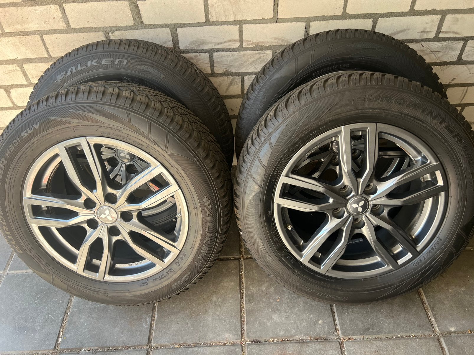 Tekoop Z G A N origineel 17inch Mitsubishi ASX velgen+banden, Auto-onderdelen, Banden en Velgen, Ophalen, 215 mm, Velg(en), 17 inch