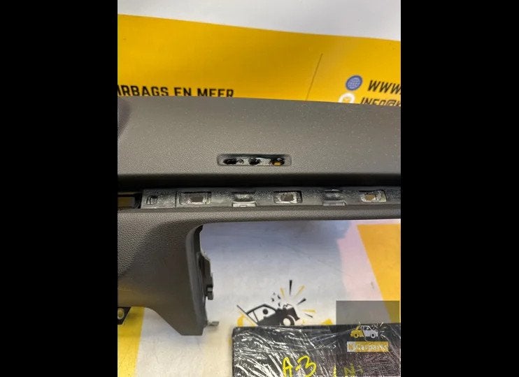 Audi A3 8V Facelift Compleet Dashboard set 2013-19 origineel, Auto-onderdelen, Gebruikt, AUDI AG, Auto-Union-Strasse 1
85045  Ingolstadt, DE