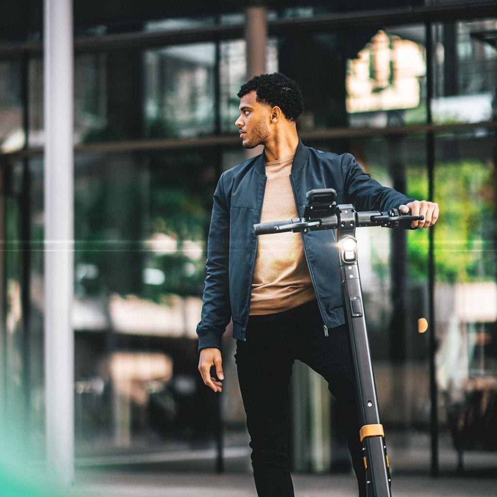 Selana Alpha e-step | RDW gekeurd | Legaal | Space Black, Fietsen en Brommers, Ophalen of Verzenden, Nieuw, Elektrische step (E-scooter)