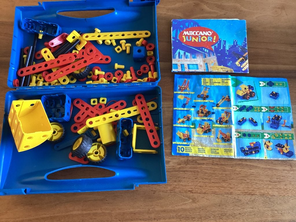 MECCANO junior voor 10 bouwmodellen van voertuigen met DOOS, Overige merken, Gebruikt, Ophalen of Verzenden, Groter dan 1:32