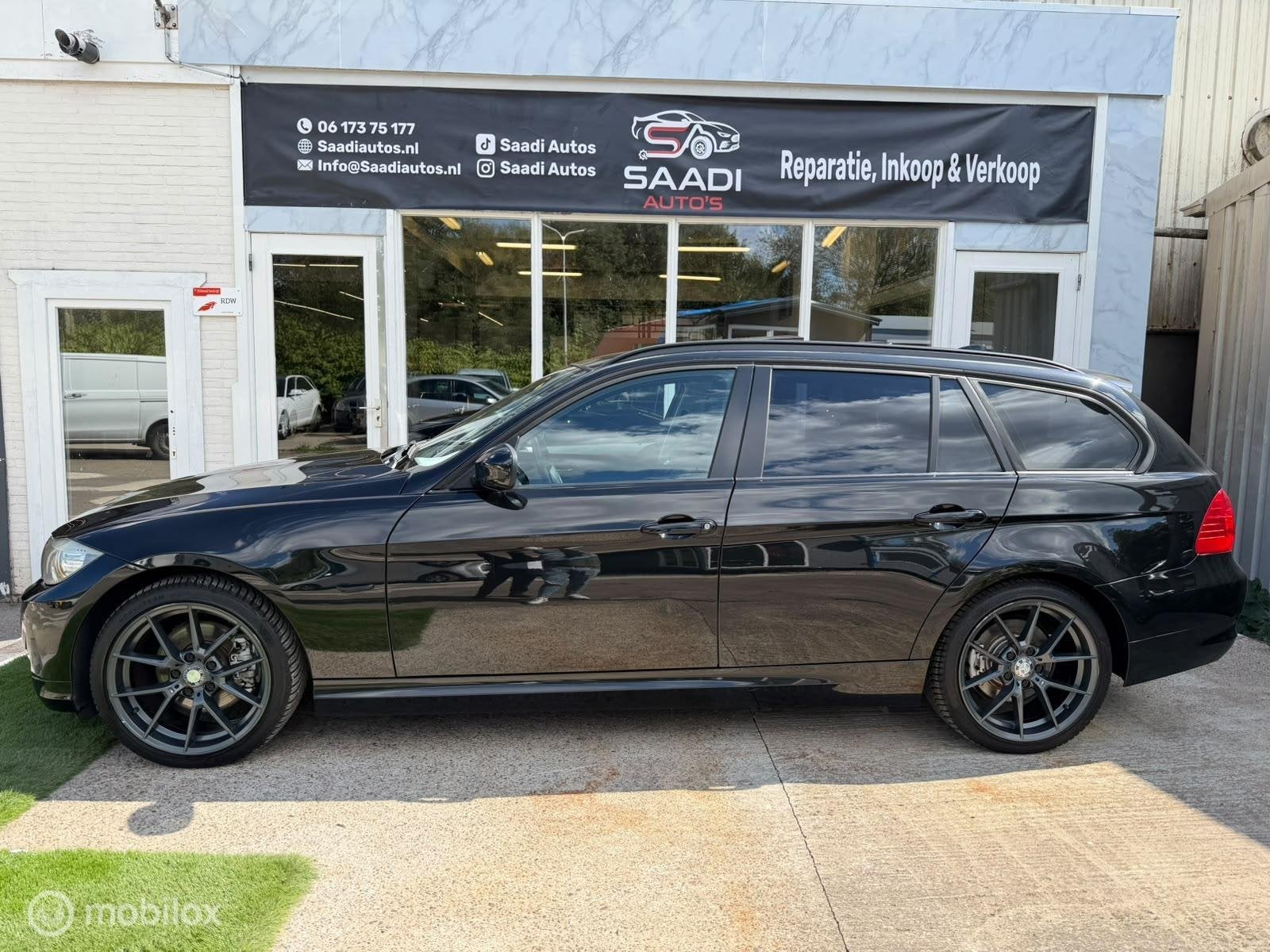 BMW 320i Touring High Executive Automaat Pano Zwart Leer, Automaat, Euro 5, Achterwielaandrijving, Zwart