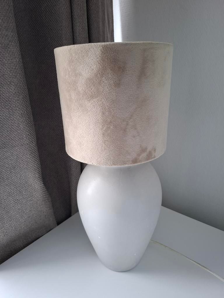 Stijlvolle tafellamp met stoffen kap, Ophalen, Modern, Klassiek, Gebruikt, 50 tot 75 cm