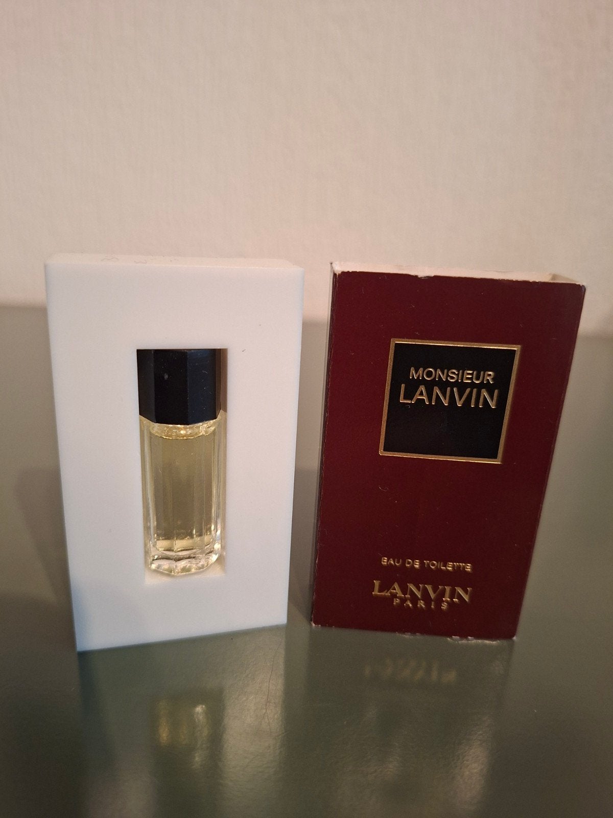 Lanvin - Monsieur - EdT - 2ml - 1970, Verzamelen, Parfumverzamelingen, Ophalen of Verzenden, Zo goed als nieuw, Miniatuur