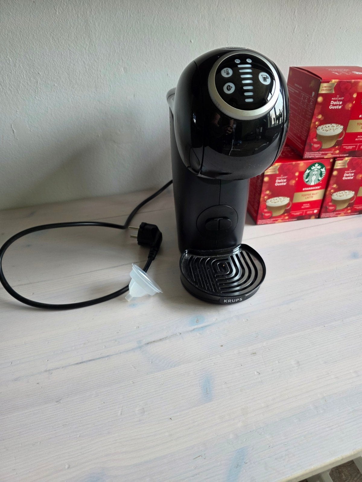 krups Nescafe Dolce Gusto Genio S plus, Witgoed en Apparatuur, Koffiezetapparaten, Koffiemachine, Ophalen of Verzenden, Zo goed als nieuw