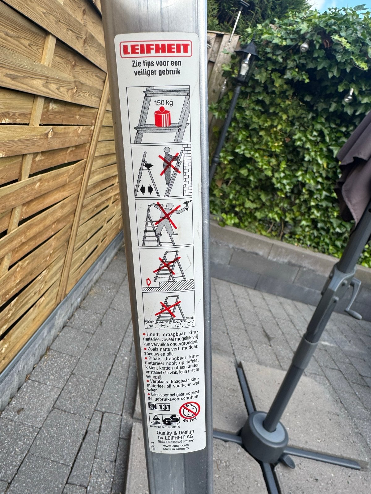 Leifheit Trapje met 3 treden - 64 cm hoog, Doe-het-zelf en Verbouw, Ladders en Trappen, Ophalen, Gebruikt, Trap, Minder dan 2 meter