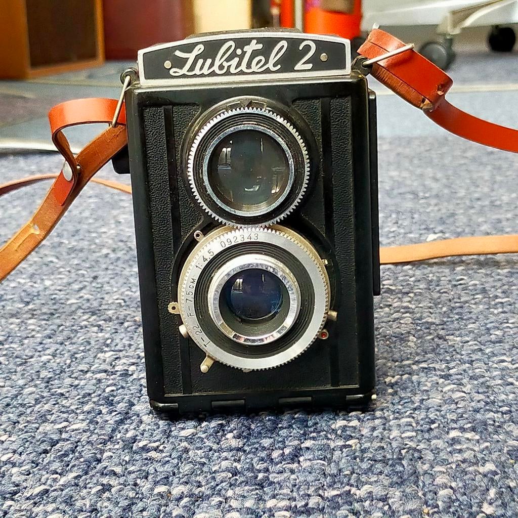 Lubitel 2 Russisch fototoestel. Compleet met lederen tas, Ophalen of Verzenden, Gebruikt, Compact, Overige Merken