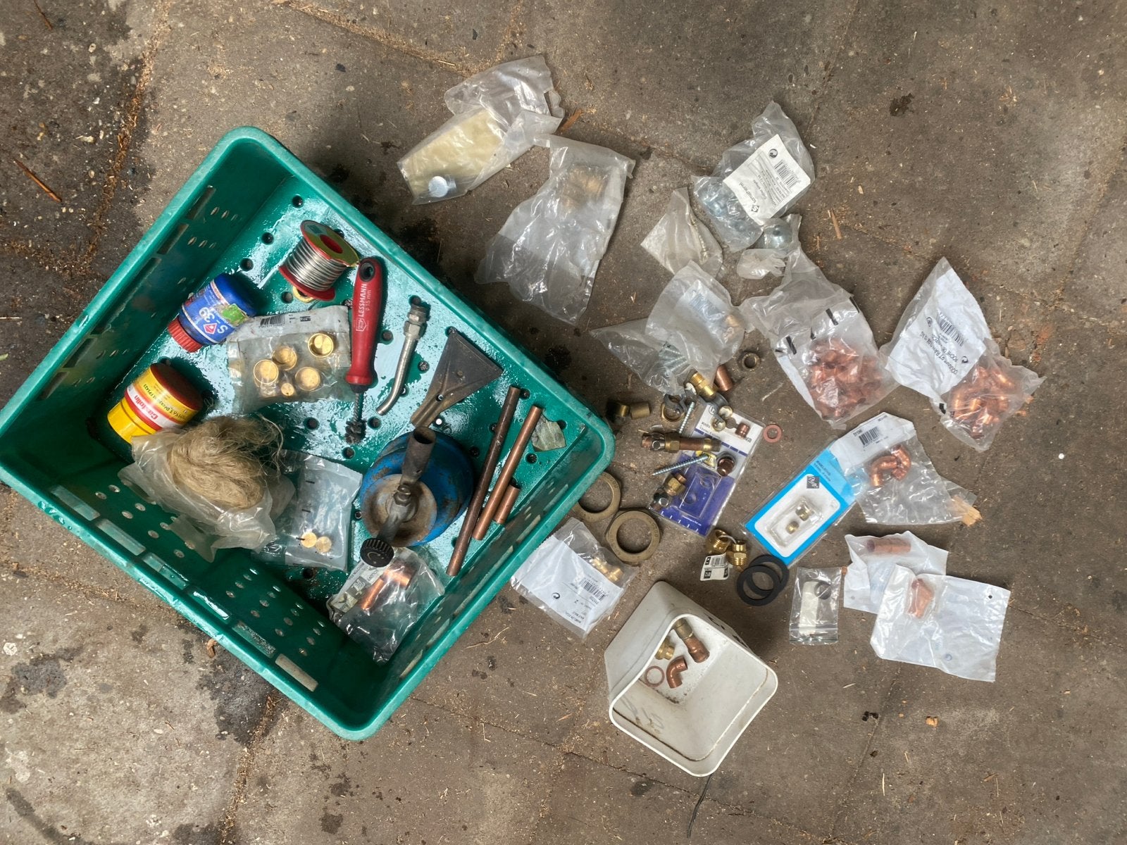 Diverse loodgietersbenodigdheden en gereedschap, Ophalen, Gebruikt, Koper, Overige typen