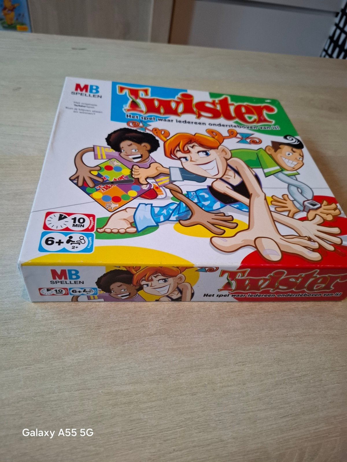 Twister spel - Het spel waar iedereen ondersteboven van is!, Hobby en Vrije tijd, Ophalen of Verzenden, Mb, Nvt, Nvt