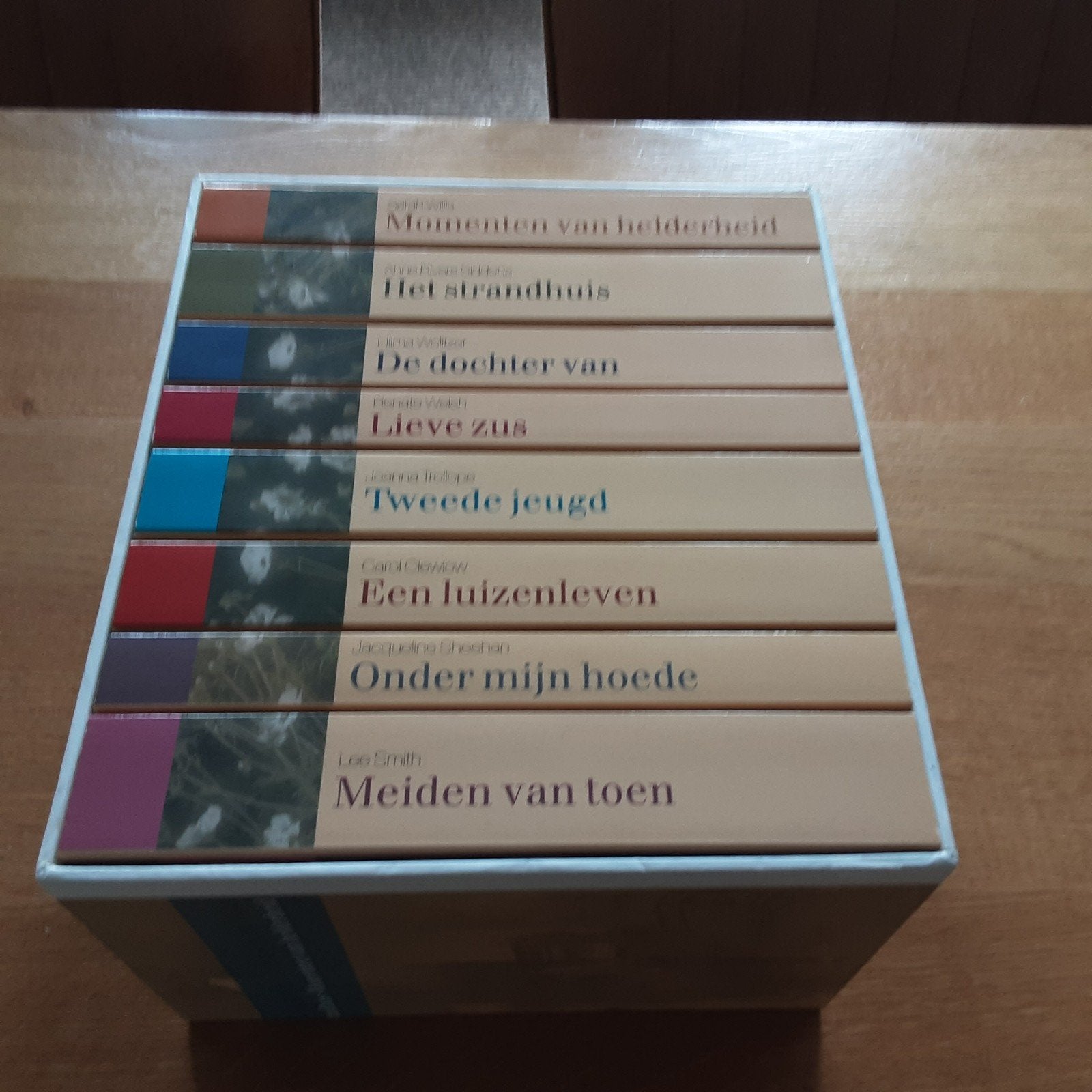 Boekenbox met 8 romans - Diverse auteurs, Ophalen of Verzenden