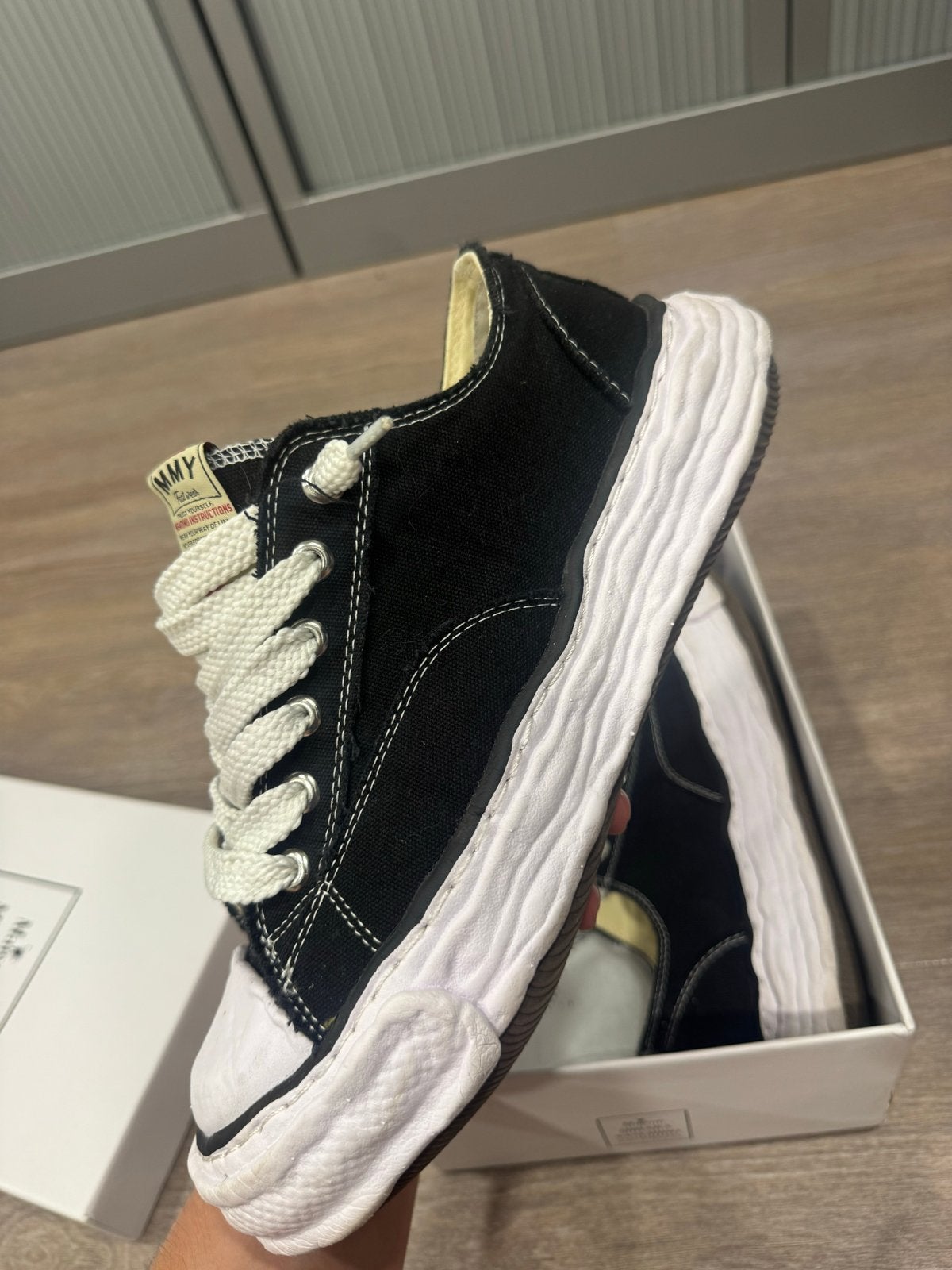 Maison Mihara Yasuhiro Peterson Low-Top Sneakers Zwart, Ophalen of Verzenden, Zo goed als nieuw, Zwart, Sneakers of Gympen
