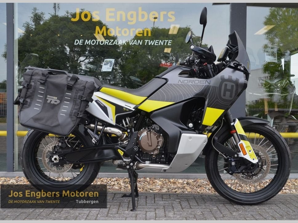 HUSQVARNA NORDEN  901 / Quickshifter / Shad tassenset!, Motoren, 2 cilinders, Onbekend, Meer dan 35 kW, Overig
