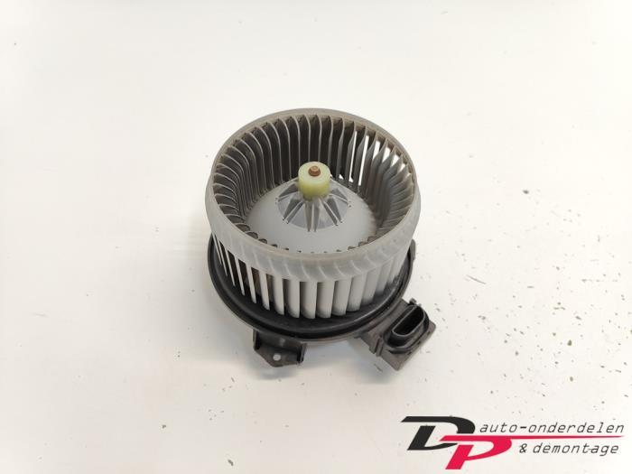 Kachel Ventilatiemotor van een Suzuki Swift, Auto-onderdelen, Gebruikt, -, -, Ophalen of Verzenden