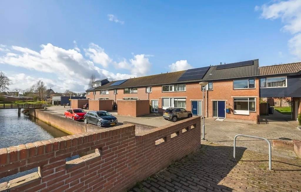 Woning in Dordrecht te koop in het mooie Sterrenburg 3, Huizen en Kamers