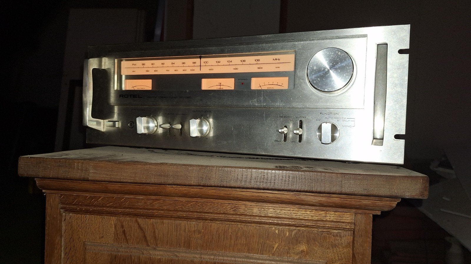 Rotel RT-1025 FM Stereo Tuner - Vintage Audio, Ophalen of Verzenden, Gebruikt, Analoog