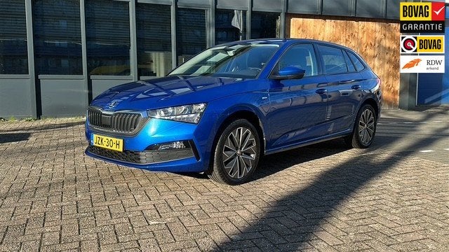 Skoda SCALA 1.0 TSI Active stoel/stuur verwarming , pdc , ca, Auto's, Skoda, 12 maanden, Scala, Gebruikt, Euro 6