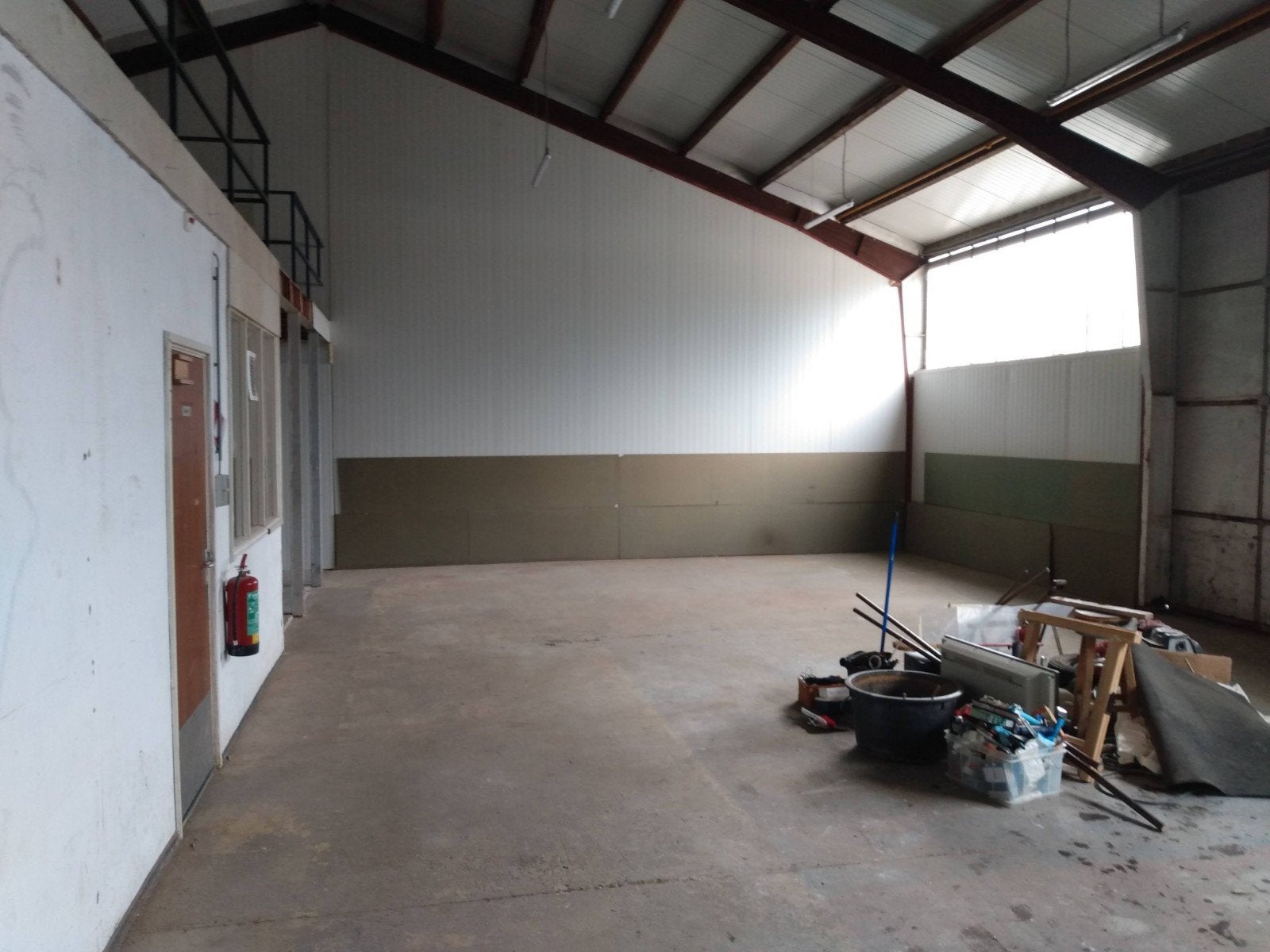Te huur bedrijfsruimte 200m2 Enschede, 200 m², Huur, Bedrijfsruimte
