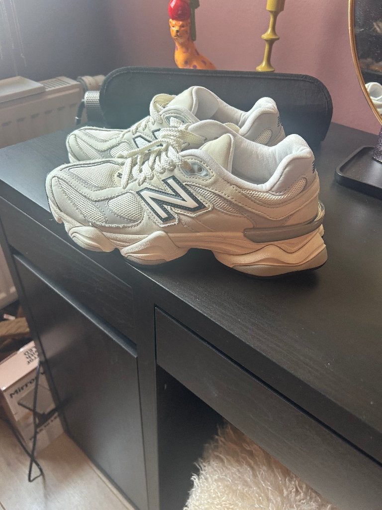 New balance 9060, Wit, New Balance, Ophalen of Verzenden, Sneakers of Gympen