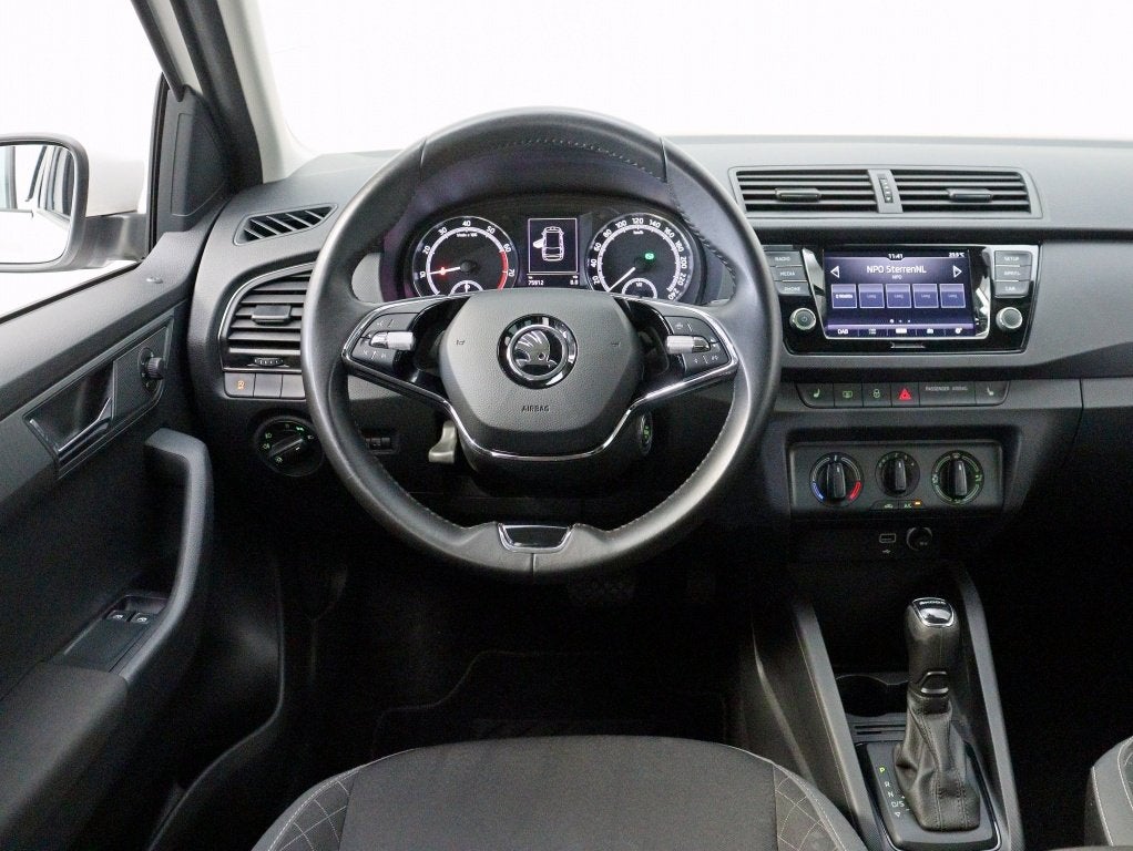 Skoda Fabia Combi 1.0 TSI Business Edition DCT | Carplay | S, Auto's, Stof, Gebruikt, 95 pk, Wit