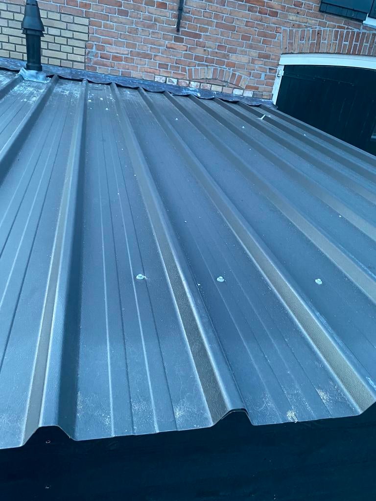 Sandwichpanelen dak antraciet, Dakplaat of Dakpanplaat, Ophalen of Verzenden, Zo goed als nieuw, 15 m² of meer