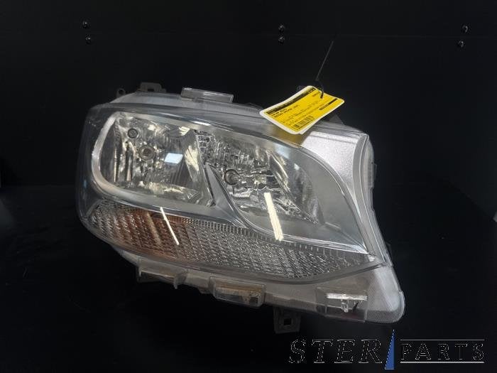 Koplamp rechts van een Mercedes Sprinter, Auto-onderdelen, Verlichting, Gebruikt, -, Ophalen of Verzenden, -