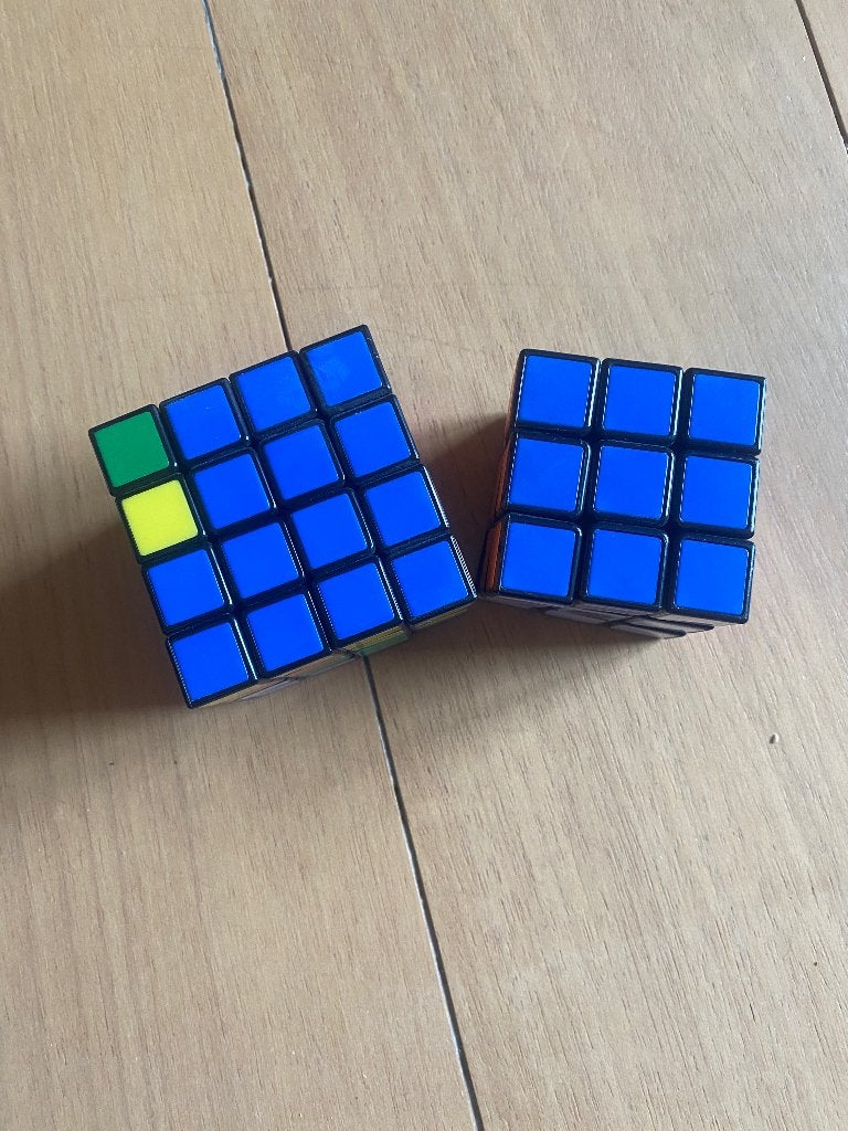 2 stuks Rubik's cube 9 en 16 elementen, Ophalen of Verzenden, Minder dan 500 stukjes, Gebruikt, Rubik's of 3D-puzzel