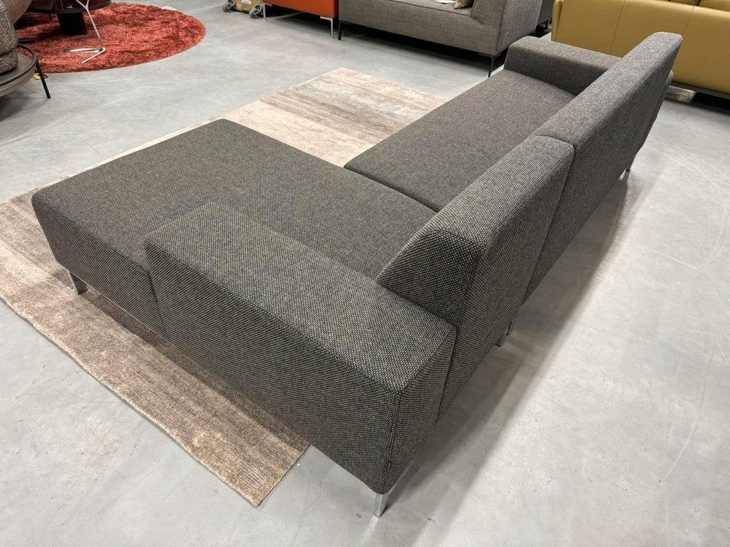 Nieuw Gelderland 6511 hoekbank Taupe zwart stof Design bank, Hoekbank, Nieuw, Industrieweg 15, Ophalen of Verzenden