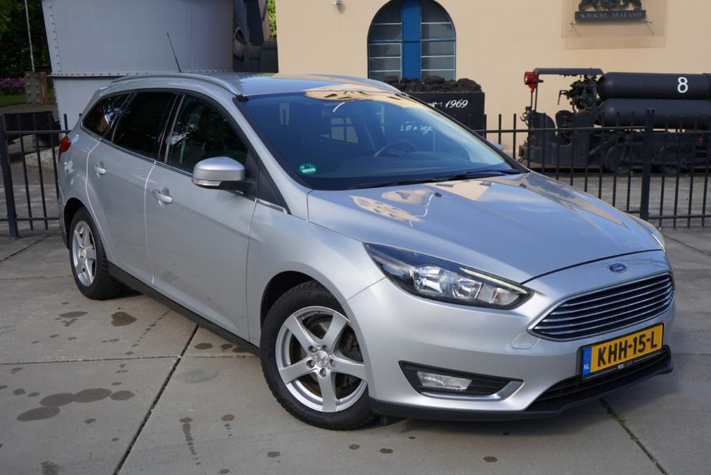 Ford Focus 1.0 Ecoboost 125pk 2017 Grijs, Auto's, Ford, Bluetooth, Handgeschakeld, 1216 kg, 3 cilinders