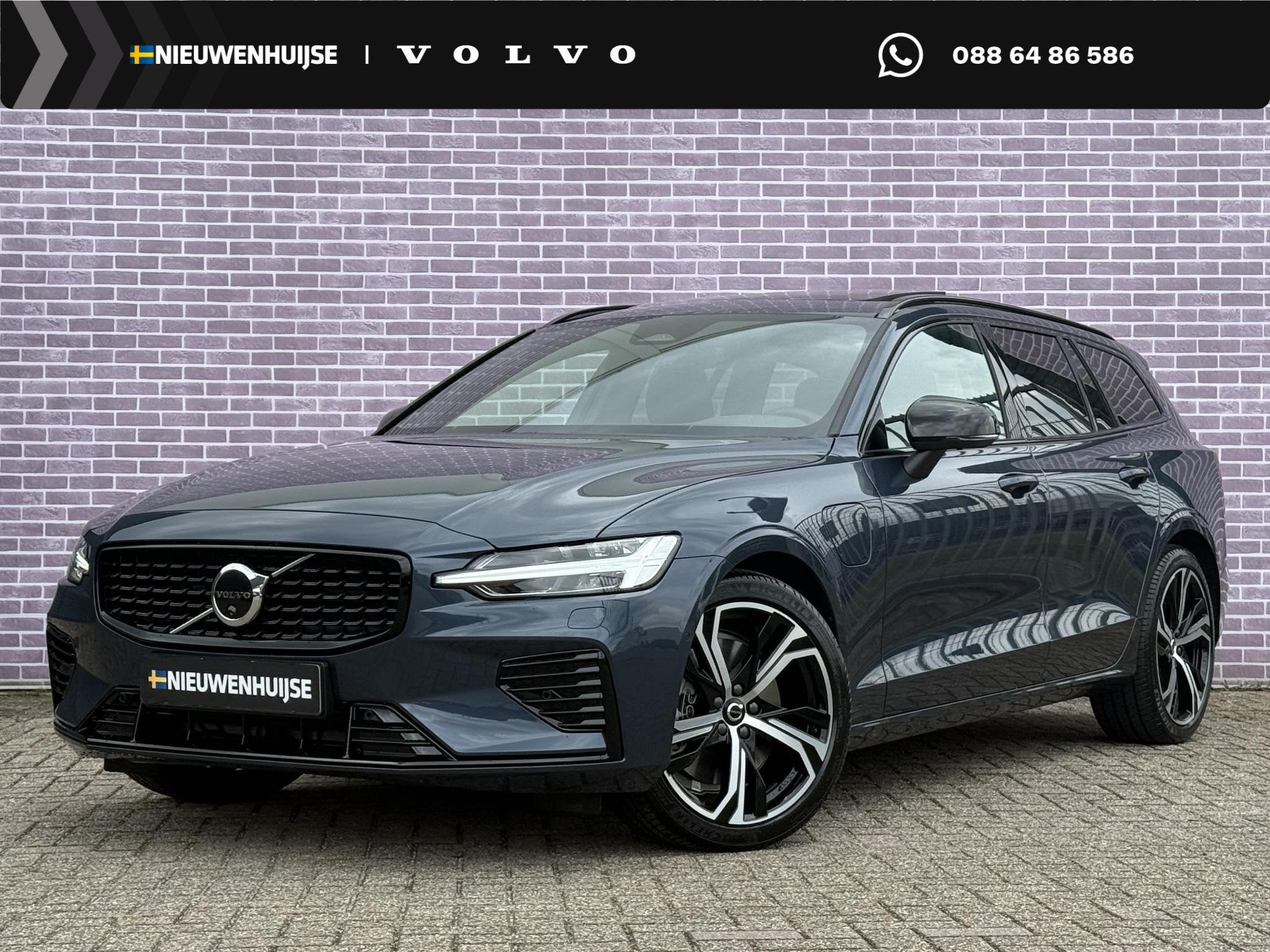 Volvo V60 2.0 T6 Plug-in hybrid AWD Ultra Dark | Sportstoele, Automaat, Stof, Euro 6, Blauw