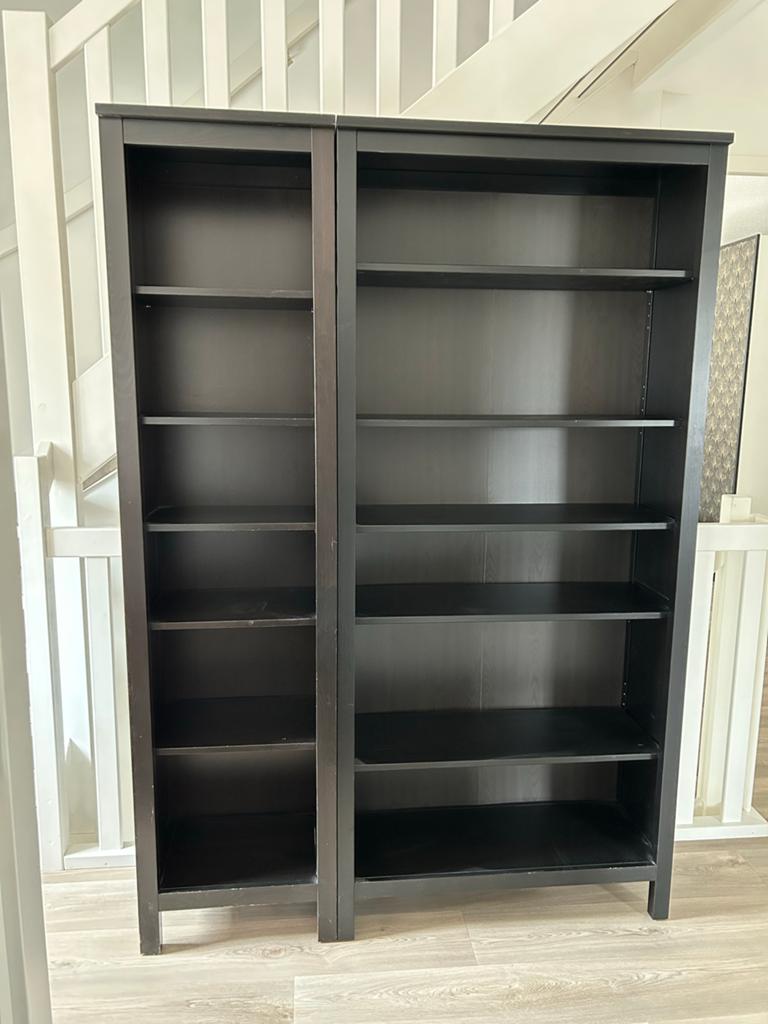 4 (boeken) kasten IKEA Hemnes zwartbruin, Ophalen, Gebruikt, Met deur(en), 50 tot 100 cm