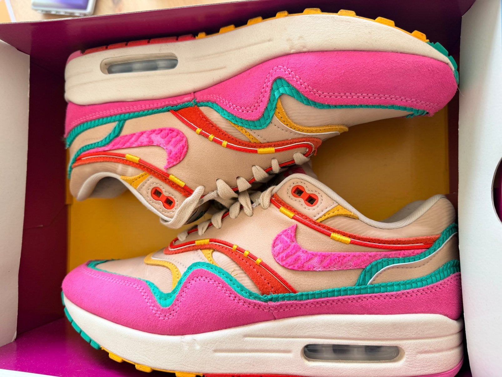 Nike air max 1 La Familia maat 42,5, Overige kleuren, Ophalen of Verzenden, Sneakers of Gympen, Zo goed als nieuw