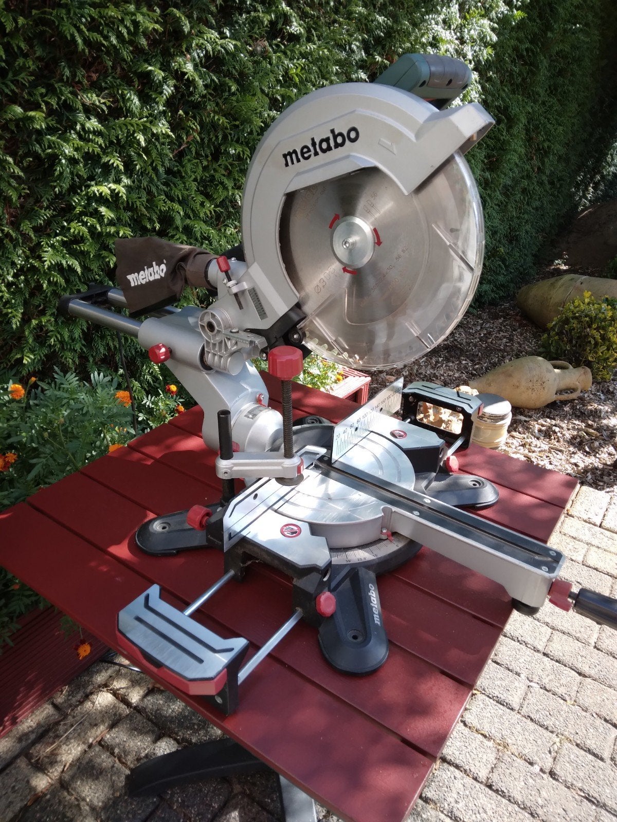 Metabo KGS 305 M Afkortzaag - Krachtig en Nauwkeurig, Doe-het-zelf en Verbouw, Gereedschap | Zaagmachines, Ophalen of Verzenden